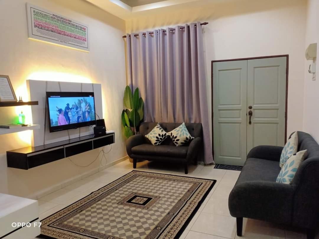 Melissa Homestay Merlimau Ngoại thất bức ảnh